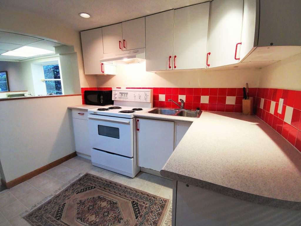 155 E. Windsor Road - Photo 2 of 15