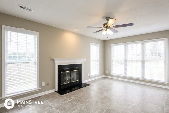 4101 Auburn Hills Dr - Photo 3 of 15