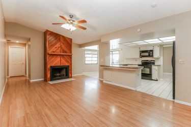 242 Winding Willow Dr - Photo 2 of 15