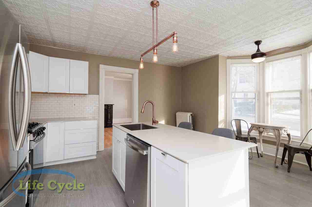335 Washington St Se #335 - Photo 5 of 37