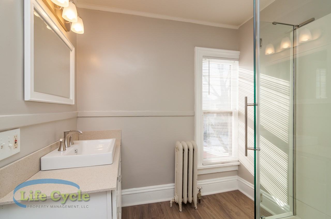 335 Washington St Se #335 - Photo 7 of 37