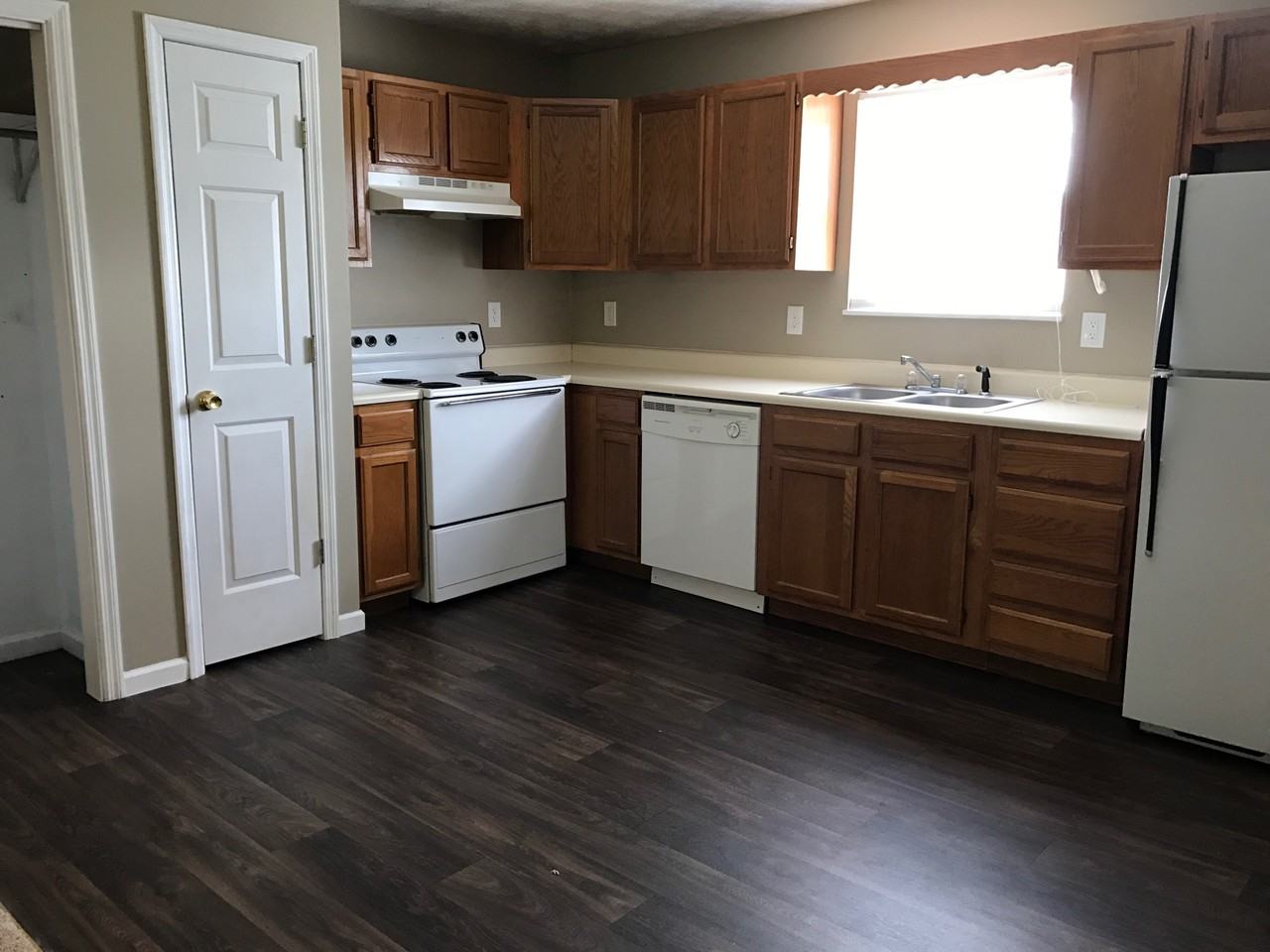 14 Werner Dr #1 - Photo 2 of 6