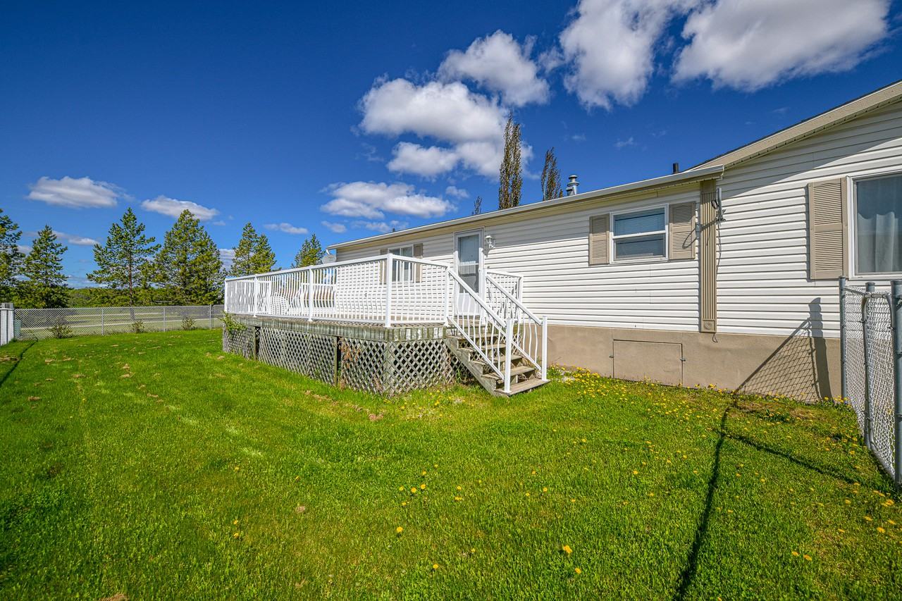 589 Stewart Street - Photo 3 of 17