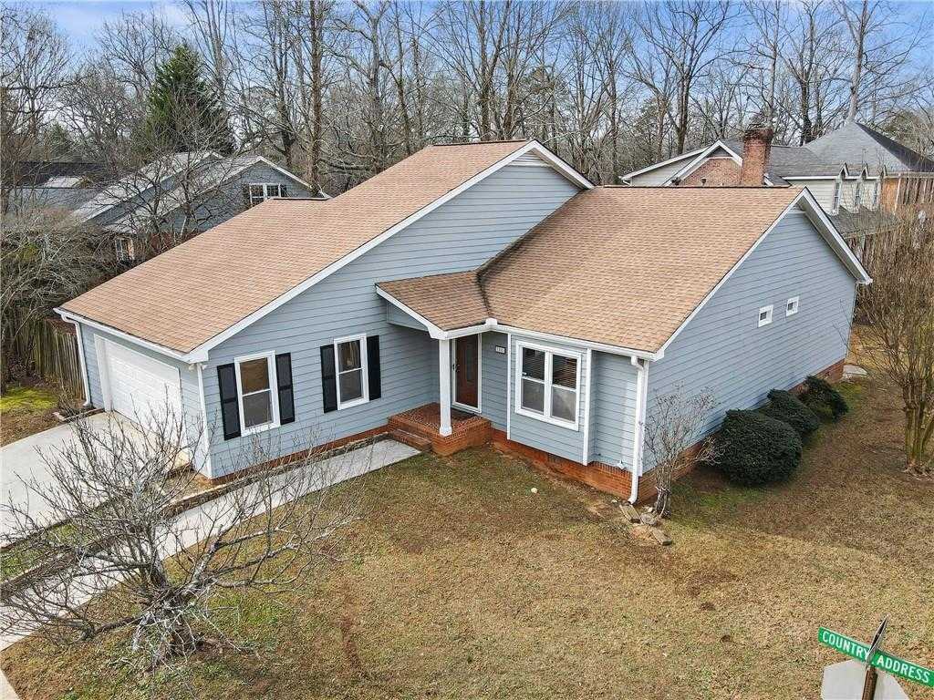 1252 Country Address - Photo 2 of 34