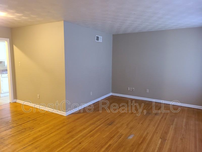 4933 Teal Ave - Photo 3 of 11