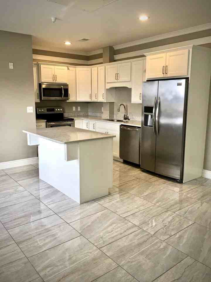 Gold Coast Apartments - Photo 2 of 20