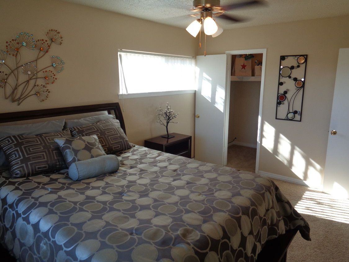 Agave Courtyard - Photo 4 of 17