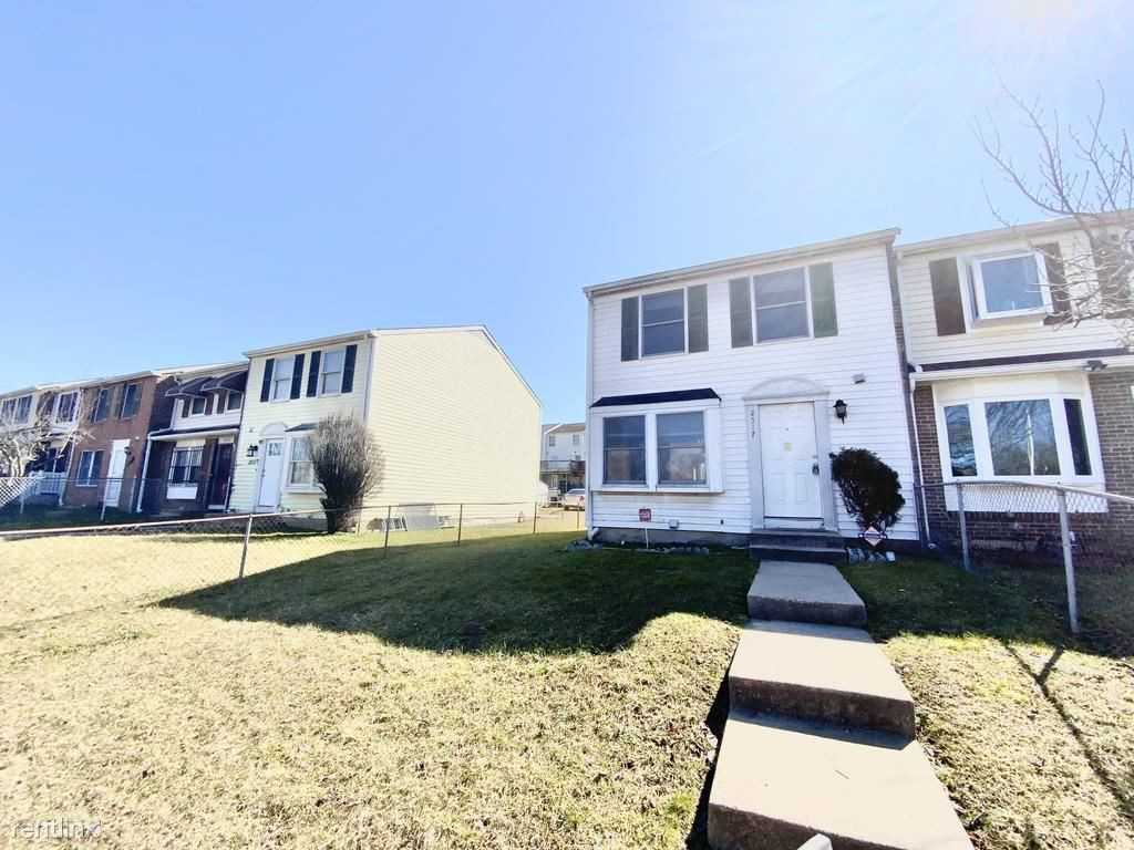 2517 S Paca St - Photo 3 of 30