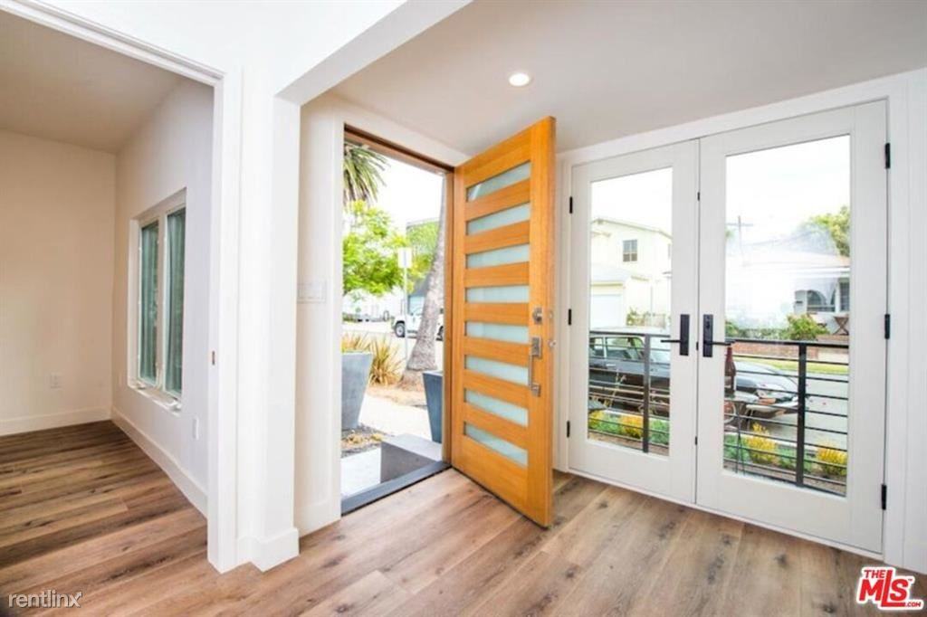 2341 Beach Ave - Photo 2 of 9