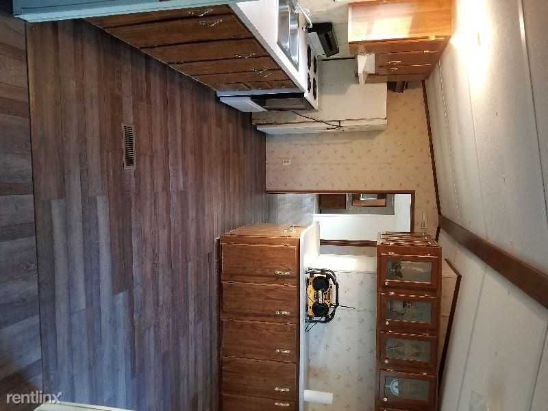 318 Mookees Ln - Photo 3 of 9