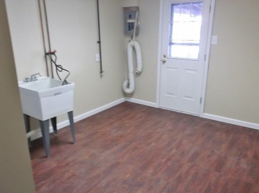 1633 E Washington St - Photo 3 of 14