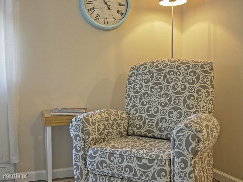 123 123 A South Railroad St 4 - Photo 2 of 17