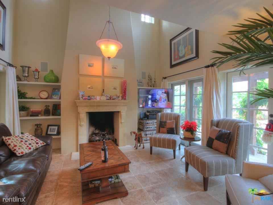 465 Villaggio N - Photo 2 of 7