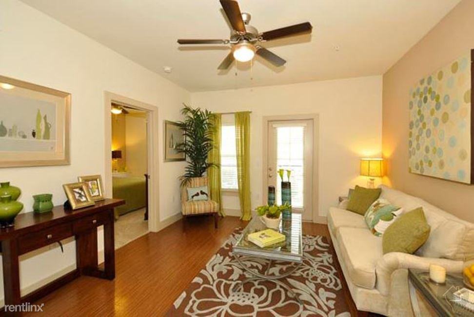 Broadstone Grand Parkway - Photo 3 of 7