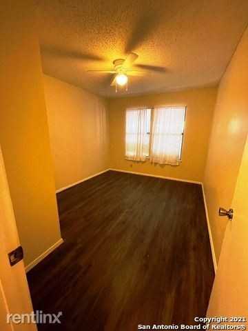 11855 Burning Bend St - Photo 3 of 19