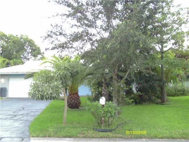 8214 NW 91st Ave - Photo 2 of 9