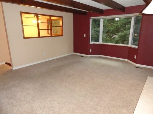 2393 SE Cleveland Ave - Photo 3 of 22