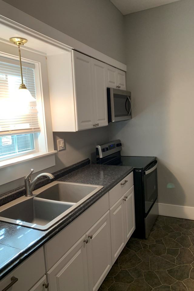 1320 Sw Mulvane St - Photo 2 of 18