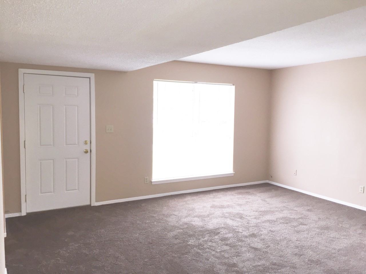 7112 Glendora St - Photo 3 of 14