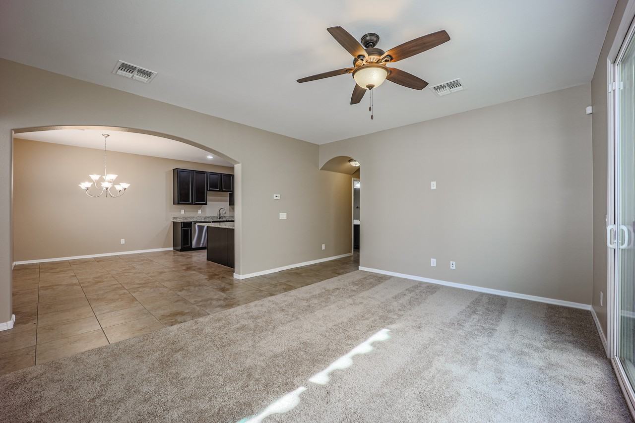 890 S Almira Ave - Photo 5 of 45