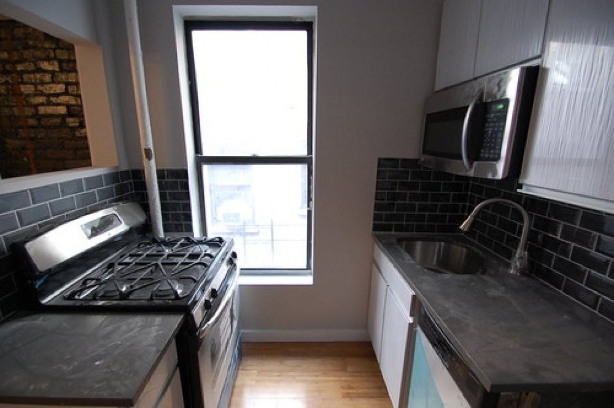 90 Wadsworth Ave #5D - Photo 3 of 7