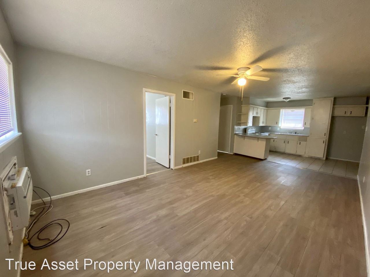 6504 Ave Q - Photo 3 of 11