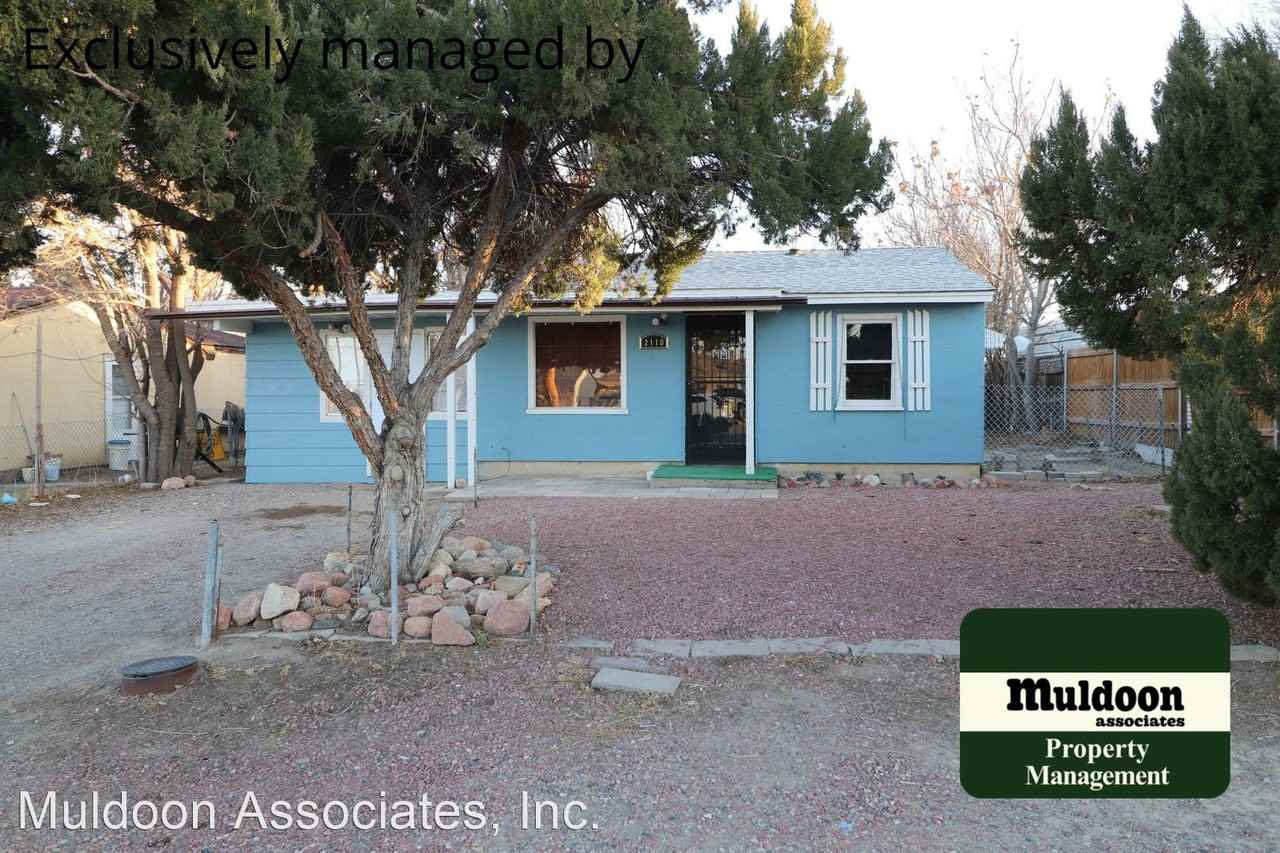 2110 W 13th St - Photo 2 of 10