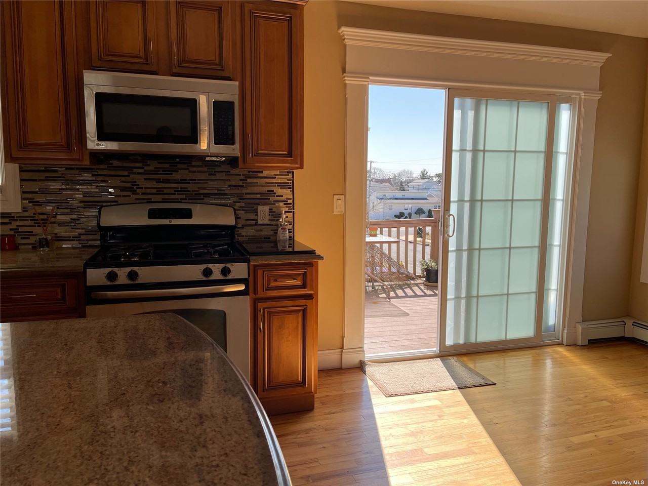 212 N Chestnut St Unit 1 - Photo 2 of 11