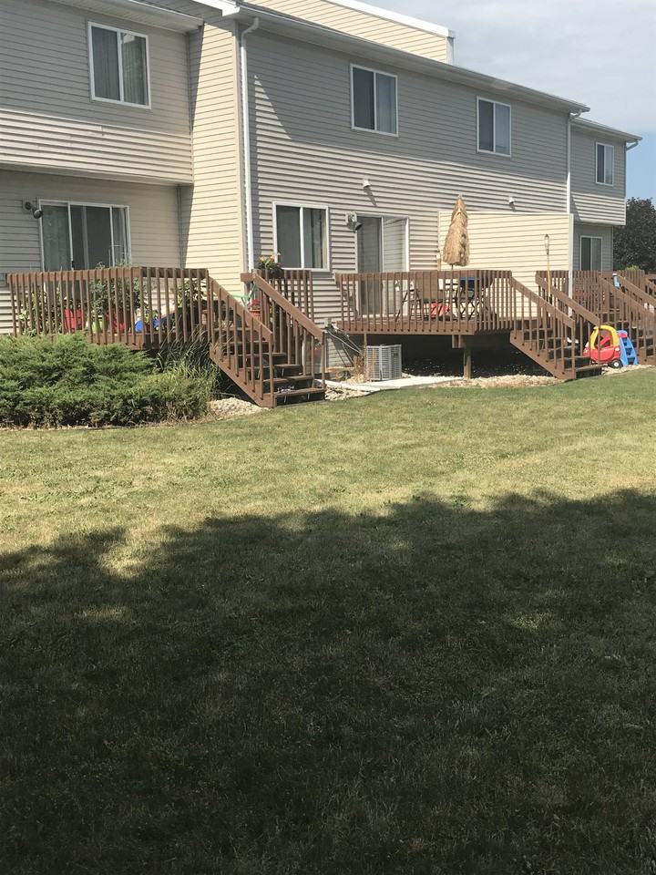 Woodside Condominiums Apartments 1514 Flynn Lane 12 Condo's, Mount