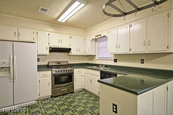 2003 Barton Ct - Photo 3 of 11