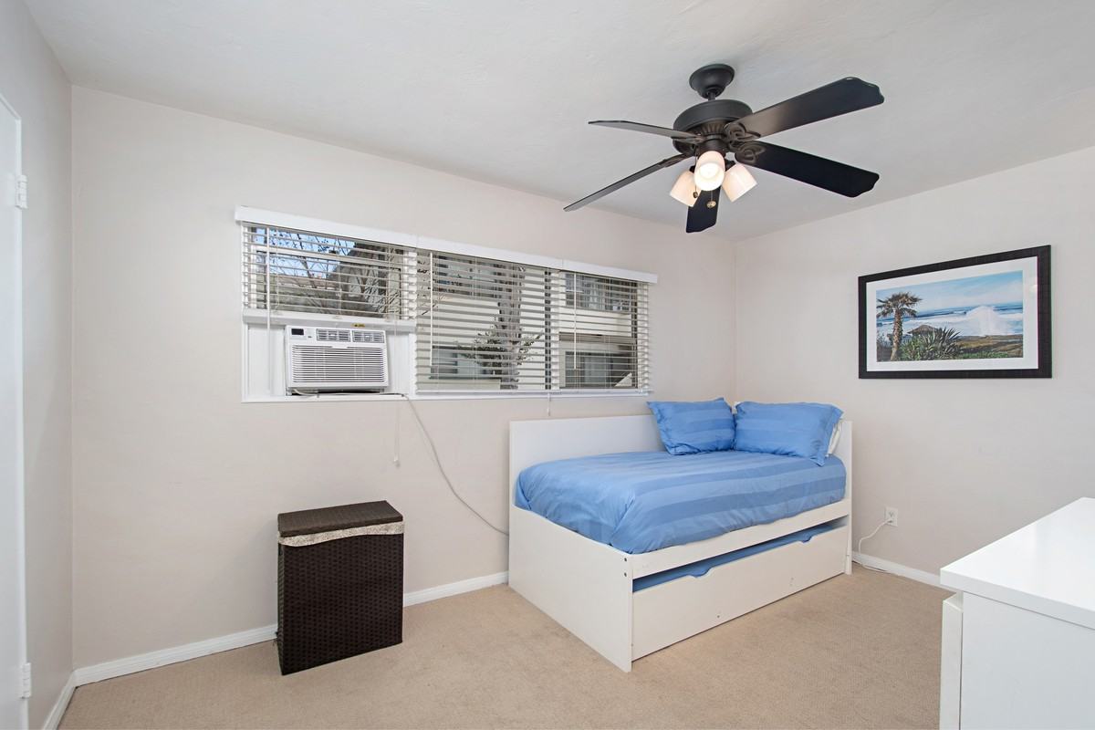 1057 Grand Ave #1057 - Photo 4 of 12