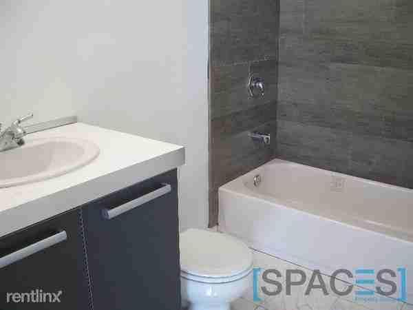 6111 N Clark St - Photo 3 of 7