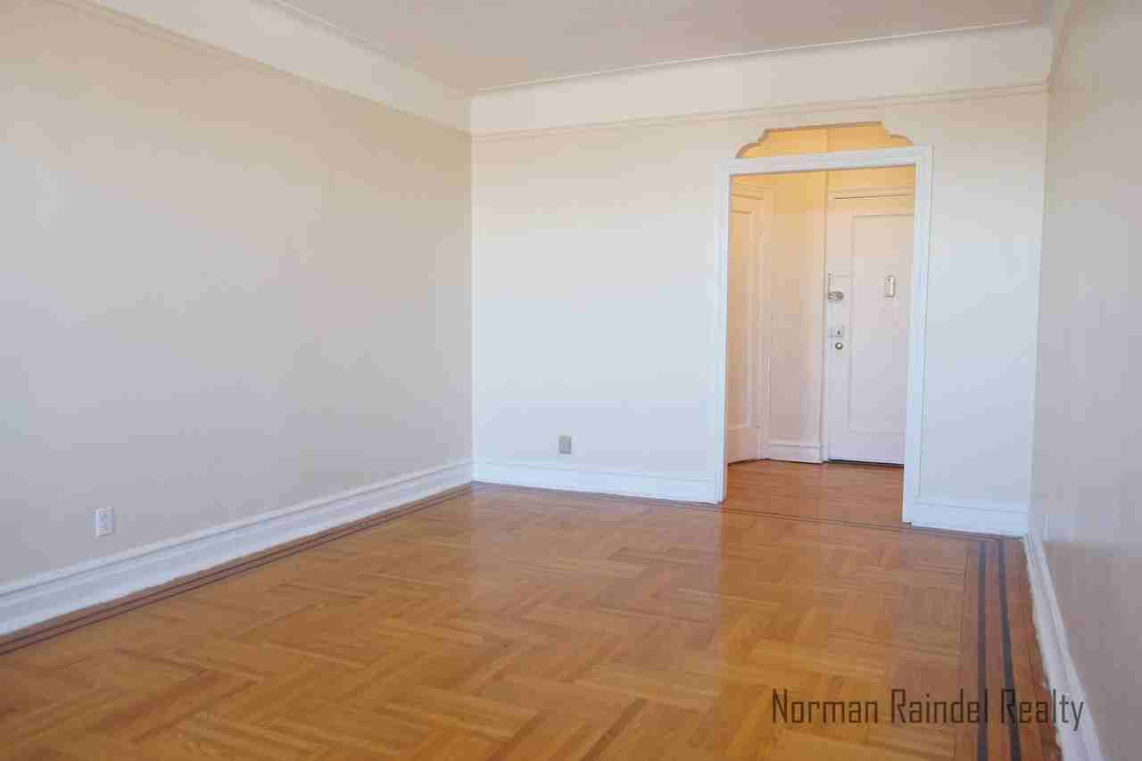 1053 East 13th Street F1 - Photo 3 of 30