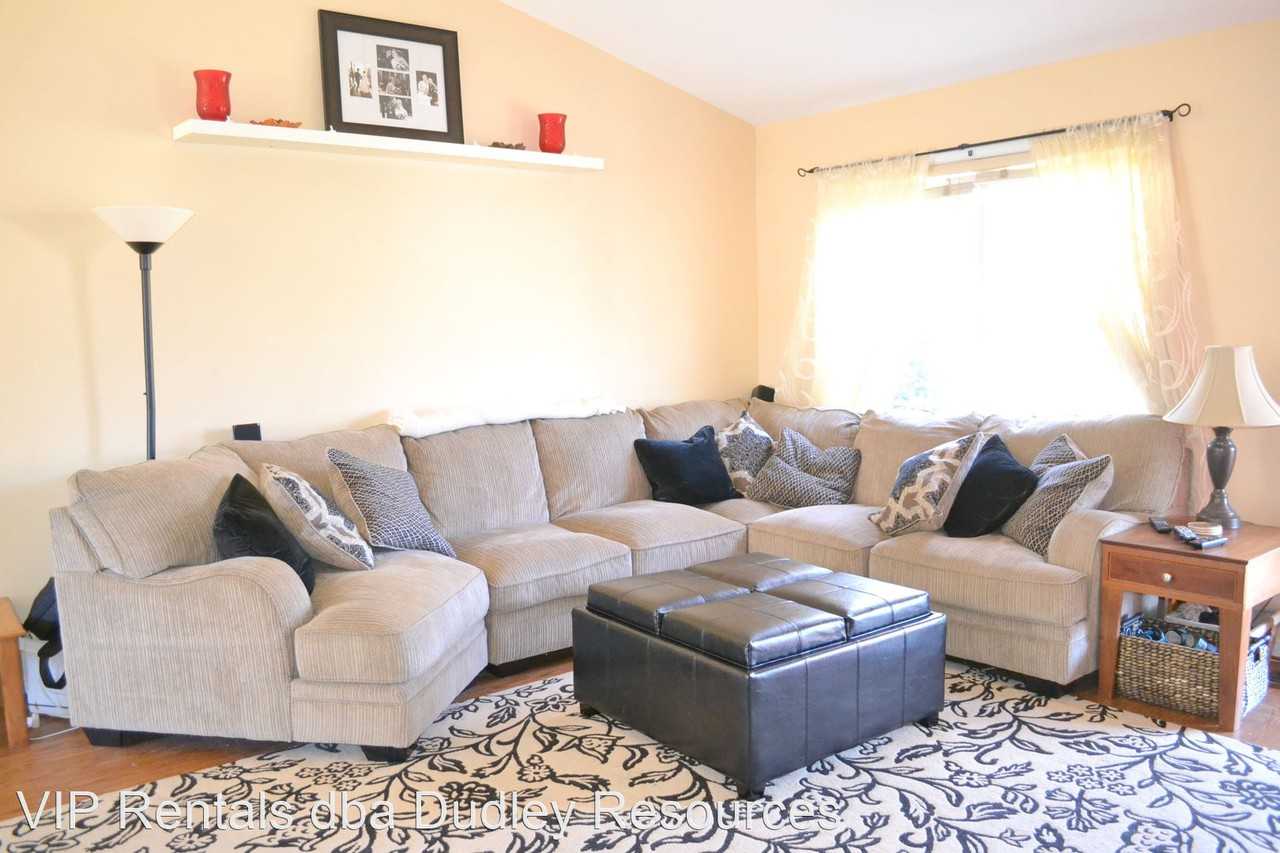 5624 Lake Crest Way - Photo 3 of 17