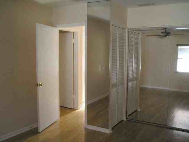 4614 W Fig St #C - Photo 2 of 8