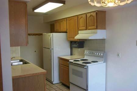 632 EASTBROOKE LANE - Photo 3 of 37