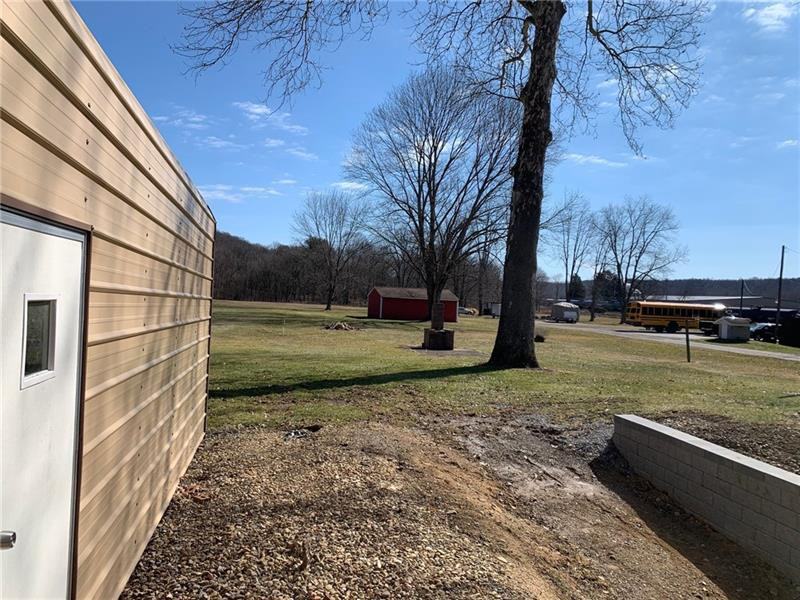 112 Ridge Rd - Photo 2 of 10