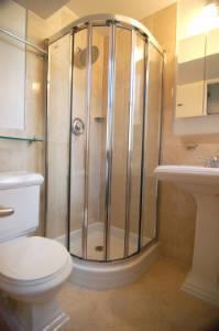 E 18th St #B4 - Photo 4 of 4