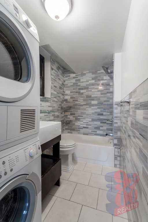 E 32nd St #1A - Photo 4 of 5