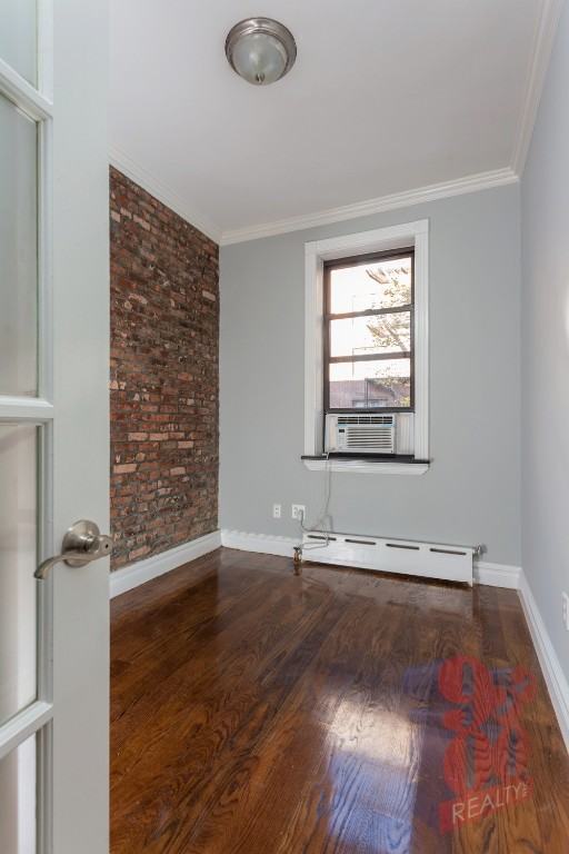 E 32nd St #1A - Photo 5 of 5