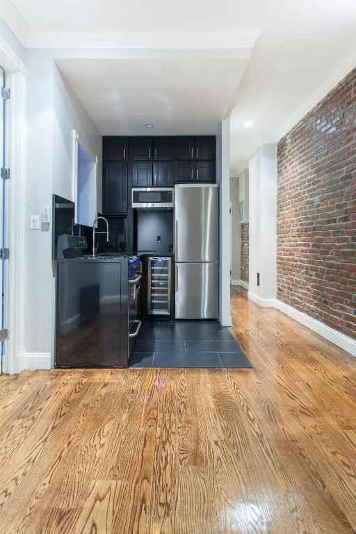 Prince St #40 - Photo 3 of 5