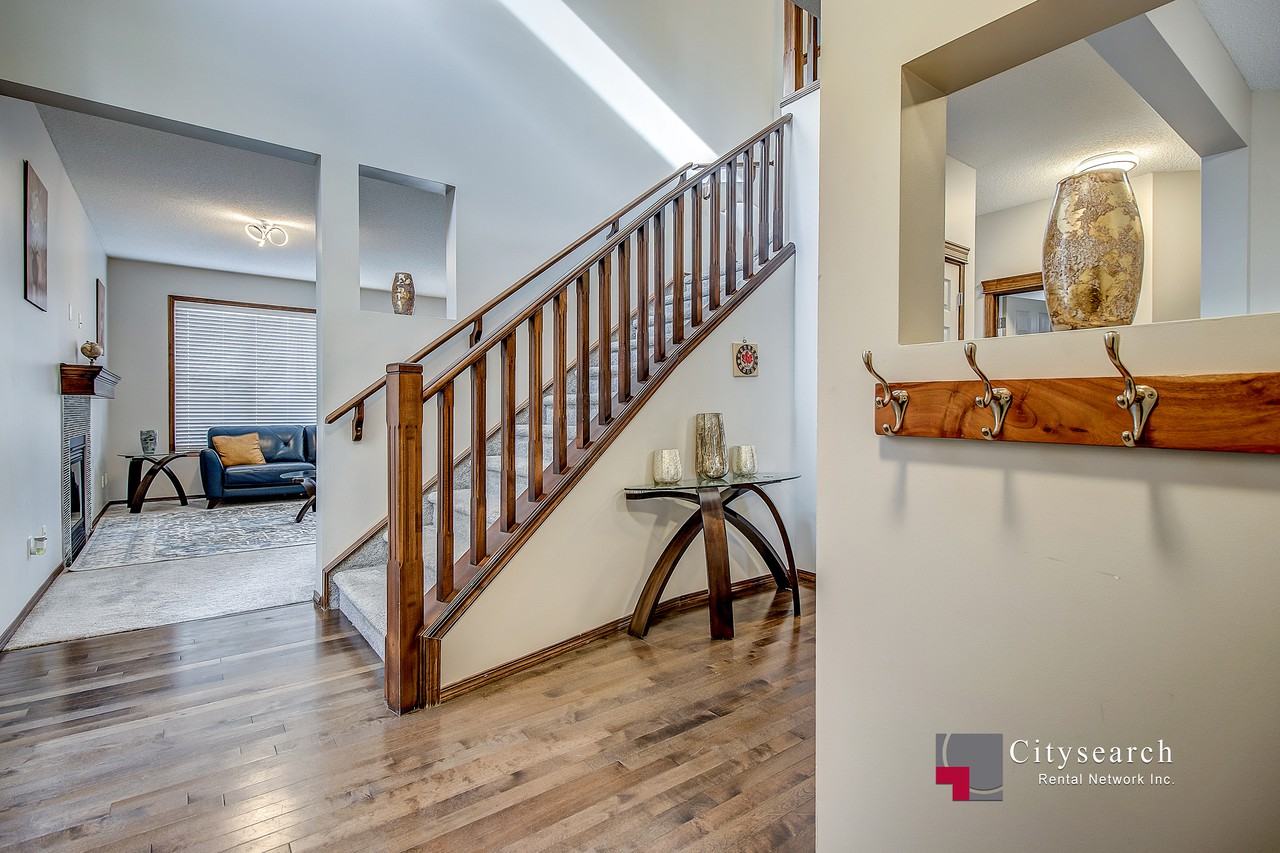 564 New Brighton Dr Se - Photo 2 of 28