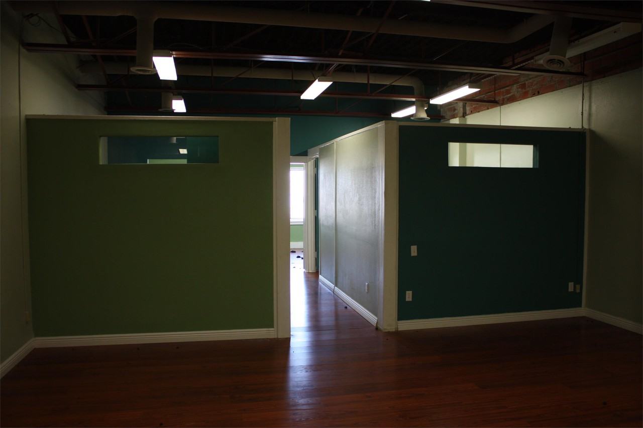 509 Lawrence StreetSuite 309 #309 - Photo 3 of 8