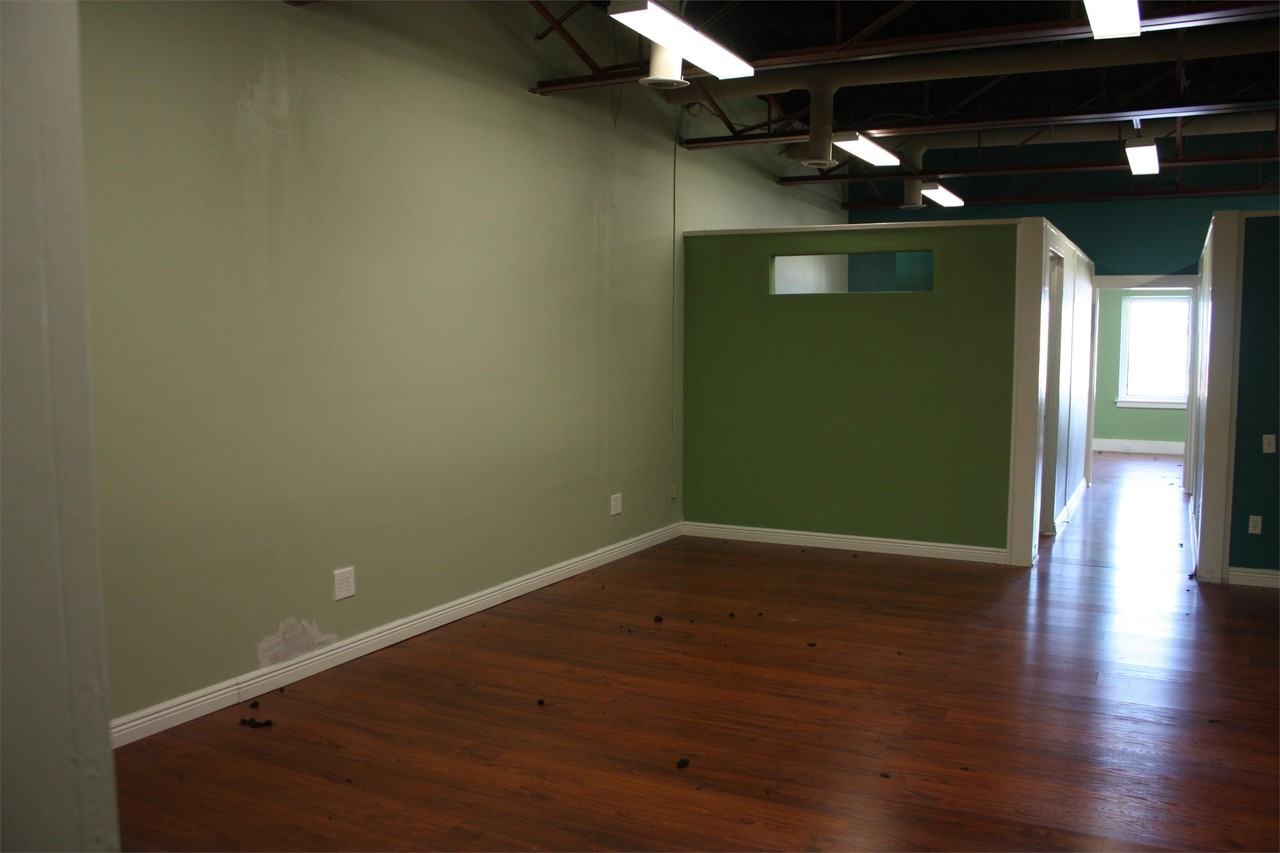 509 Lawrence StreetSuite 309 #309 - Photo 5 of 8