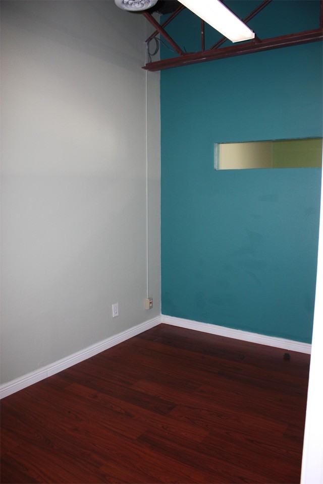 509 Lawrence StreetSuite 309 #309 - Photo 7 of 8