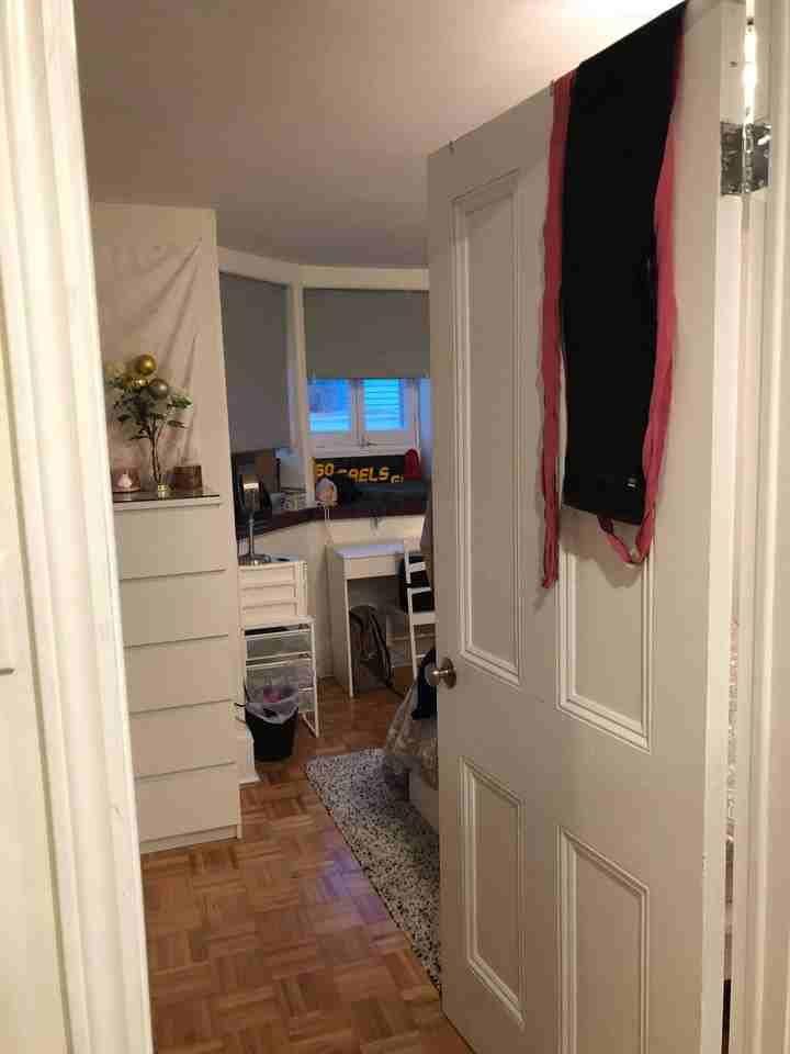 119 Bagot St - Photo 3 of 14