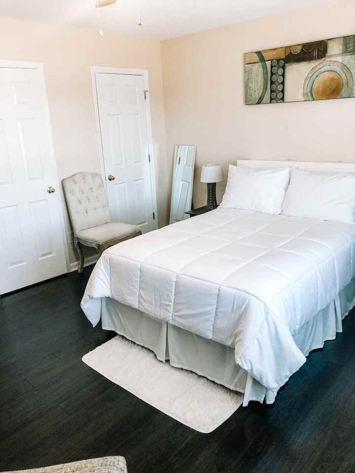 726 N Chestnut St #726 - Photo 3 of 19