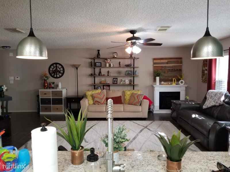 8311 Border Ridge Dr - Photo 3 of 16