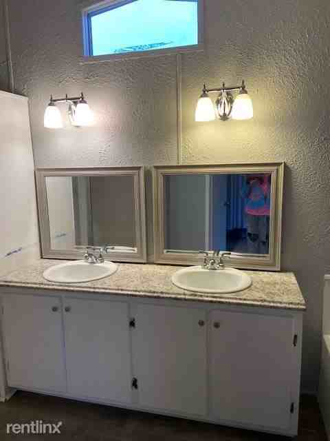 18244 Nw County Road 3360 - Photo 2 of 7