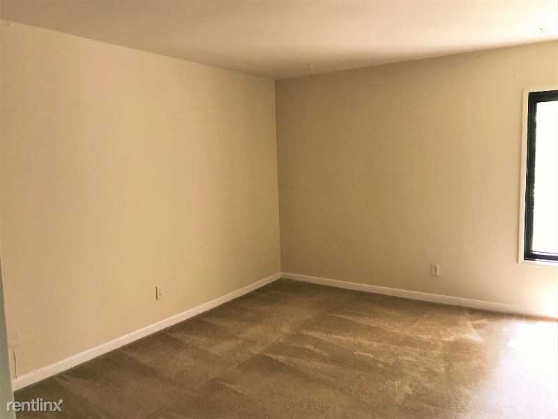 10131 Prince Pl - Photo 3 of 22